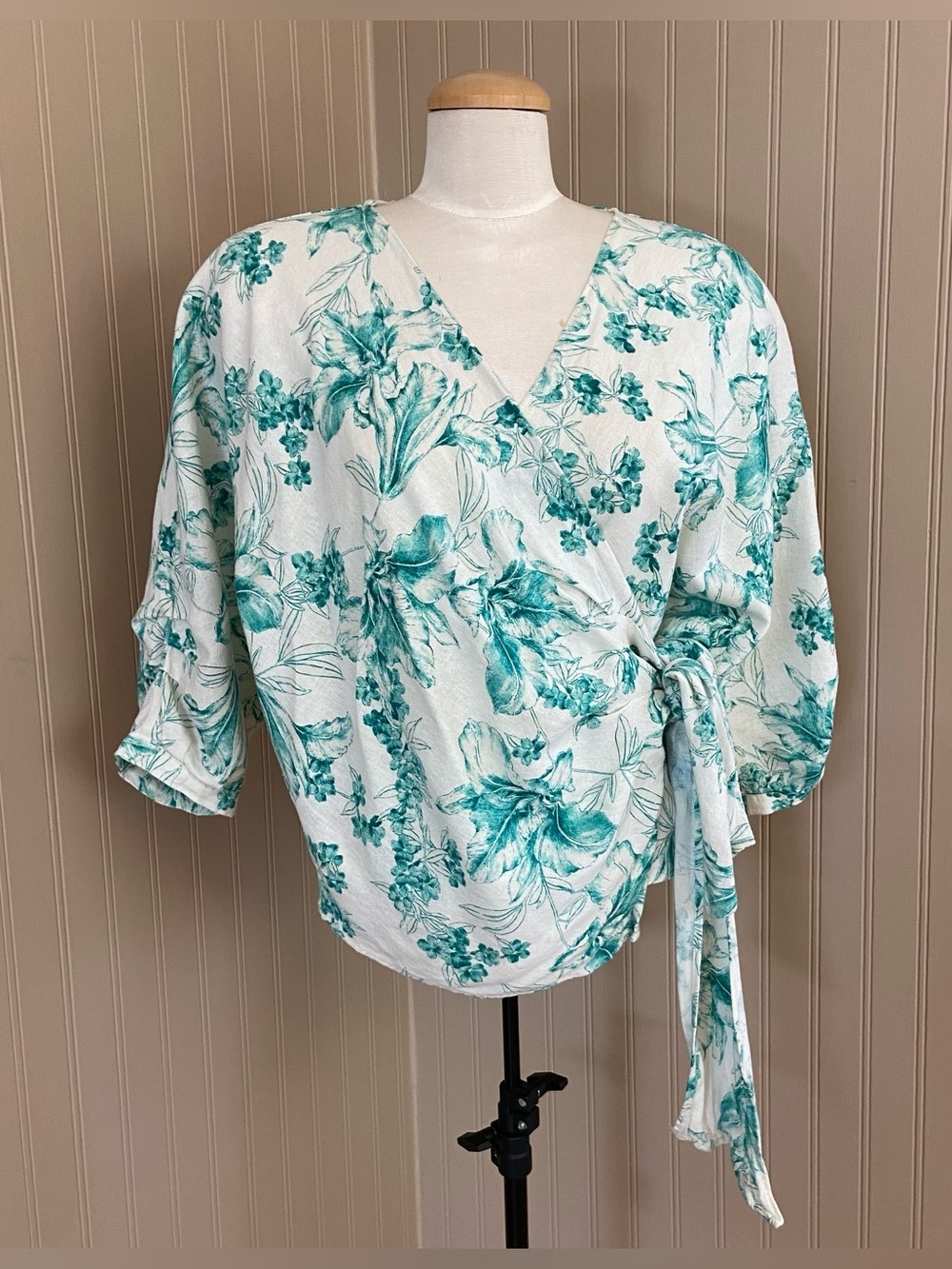 Zara Linen Blend Green Floral Wrap Blouse With Batwing Sleeves Women’s Small